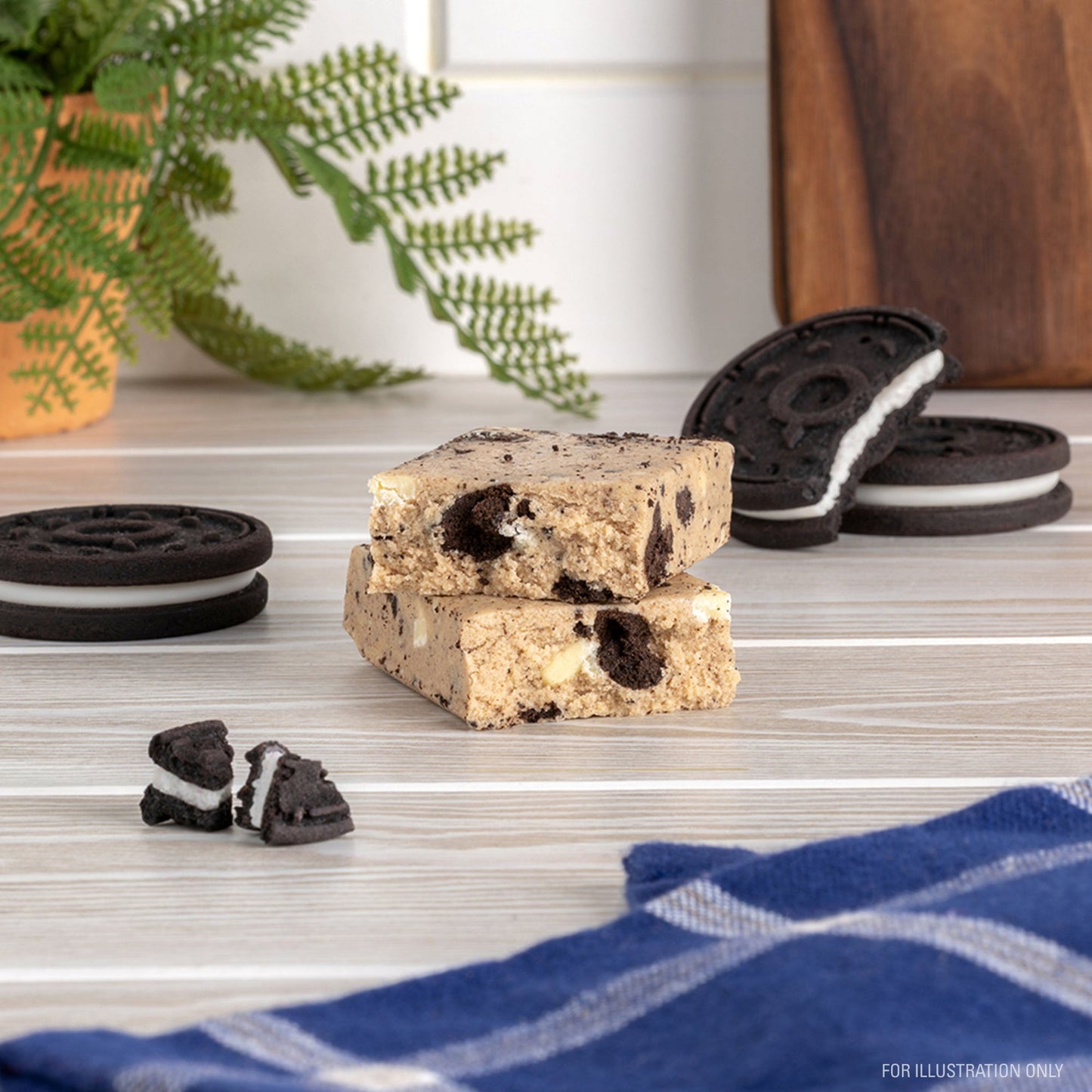 cookies-and-cream-protein-bars-x6 15807_QN_USA_ProteinBar_CAC_InterimAssetUpdate_Digital_Tabletop1.jpg